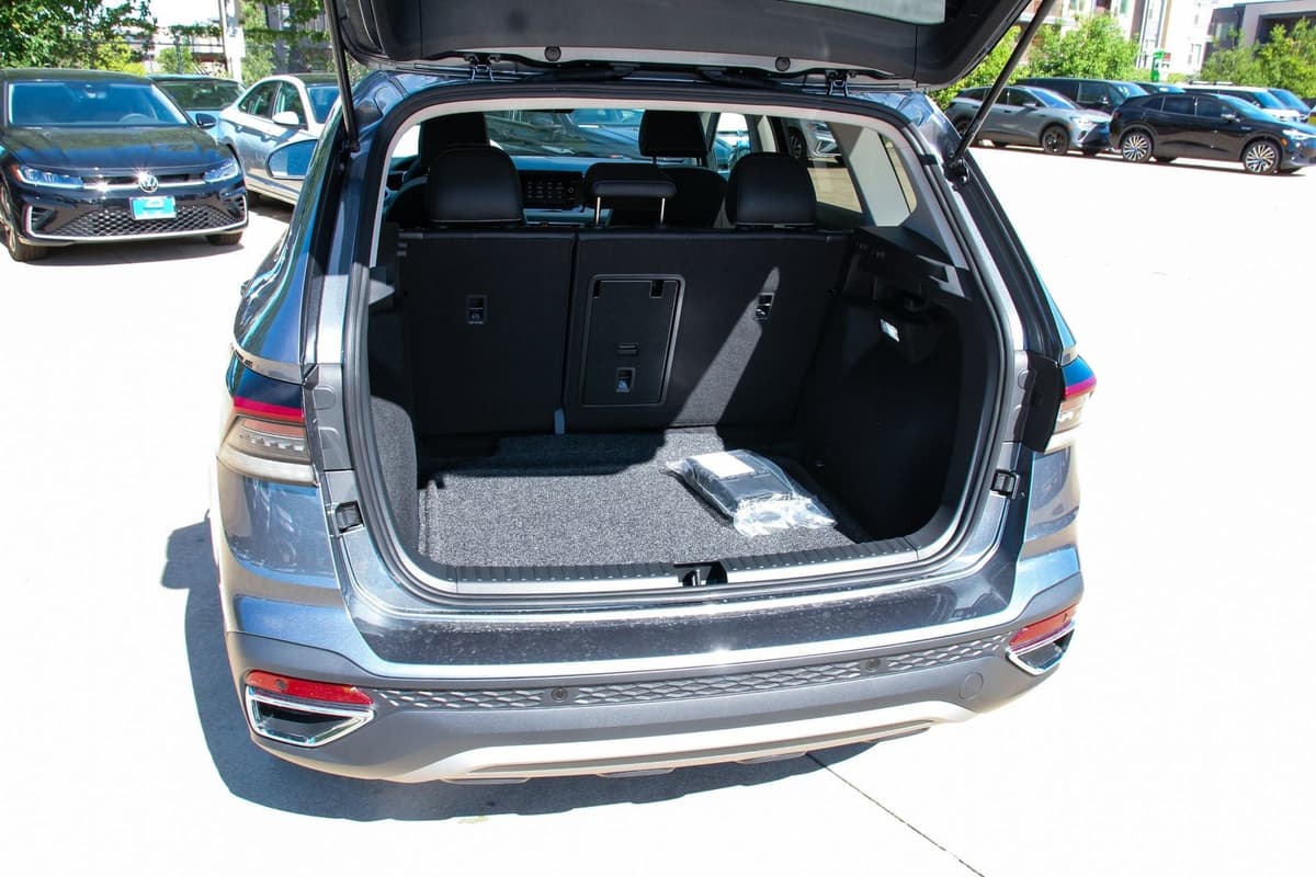 2026 Volkswagen Taos - Image 29