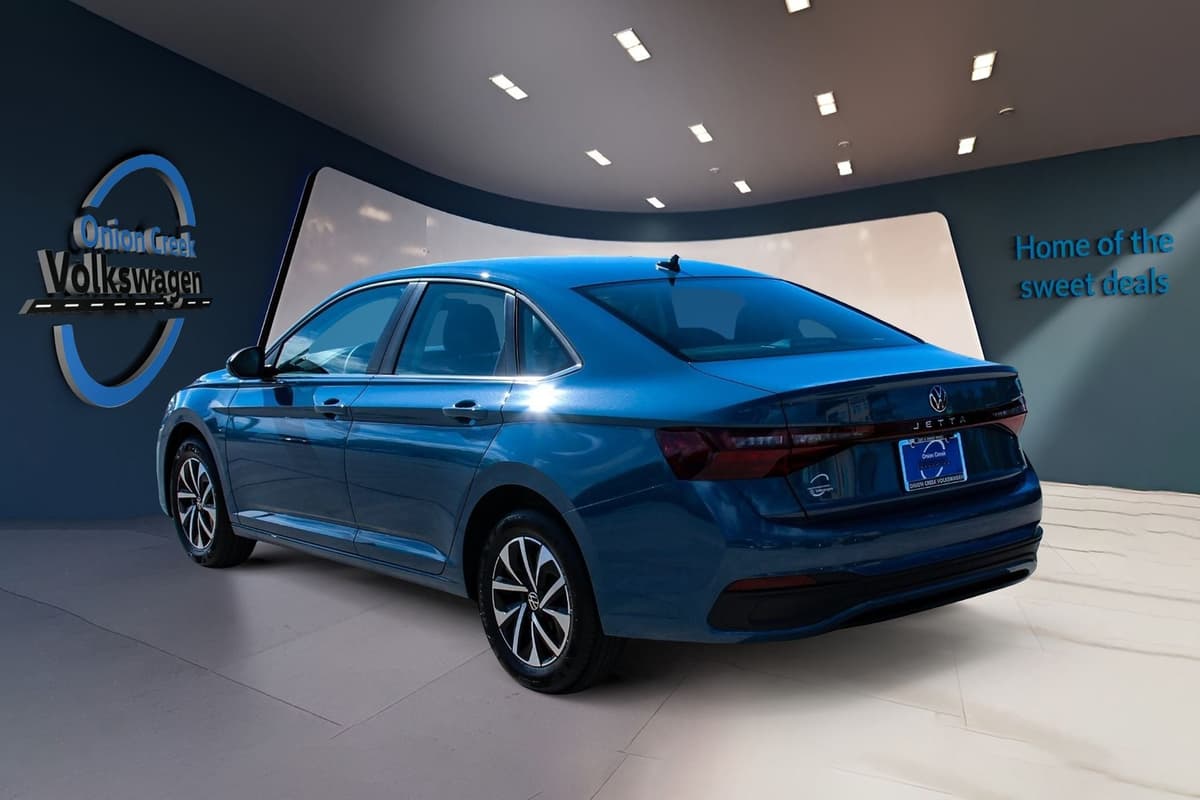 2026 Volkswagen Jetta - Image 5