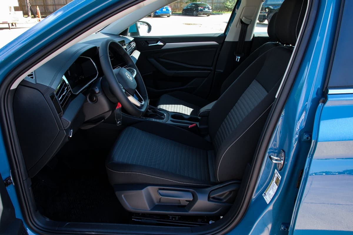 2026 Volkswagen Jetta - Image 9