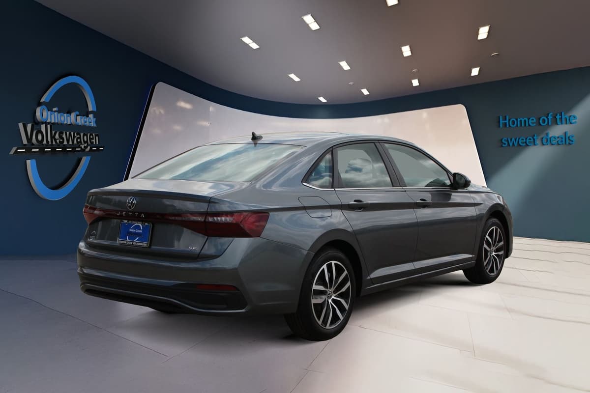 2026 Volkswagen Jetta - Image 5