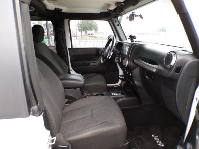 2017 JEEP Wrangler - Image 3