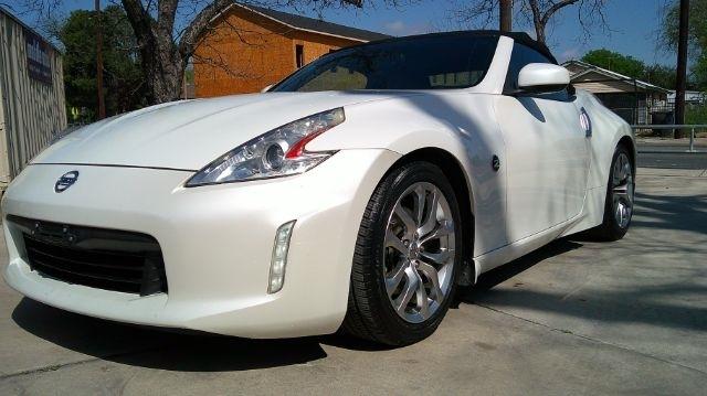 2013 NISSAN Z