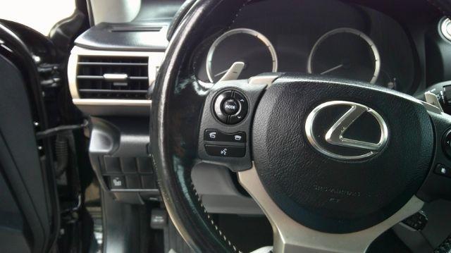 2015 LEXUS IS - Image 8