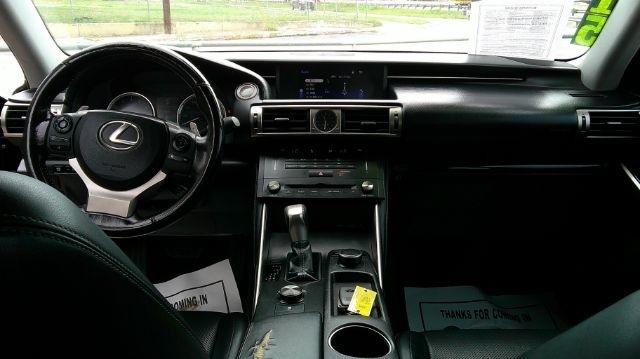 2015 LEXUS IS - Image 15
