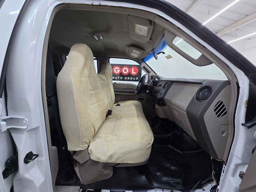 2010 FORD F-250 - Image 18