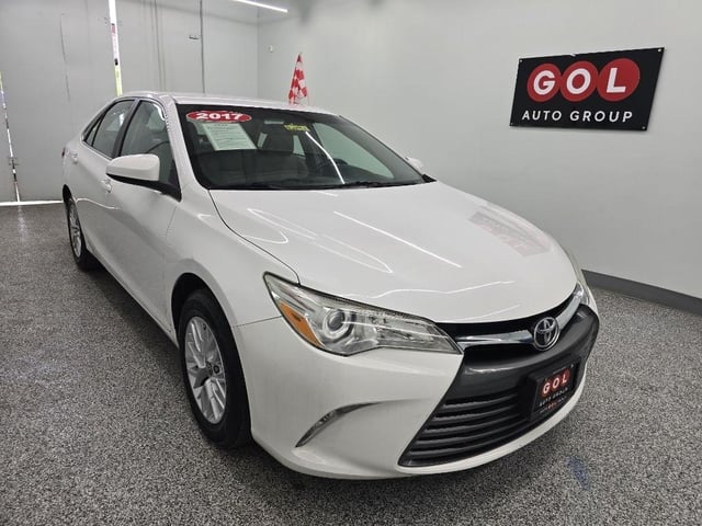 2017 TOYOTA Camry
