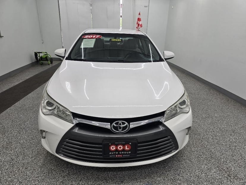 2017 TOYOTA Camry - Image 2