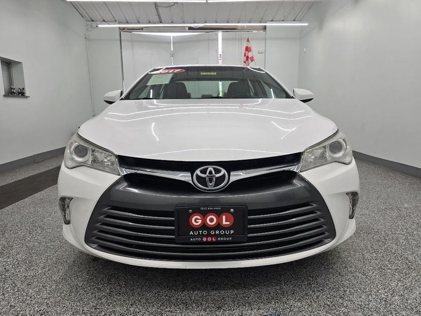 2017 TOYOTA Camry - Image 3
