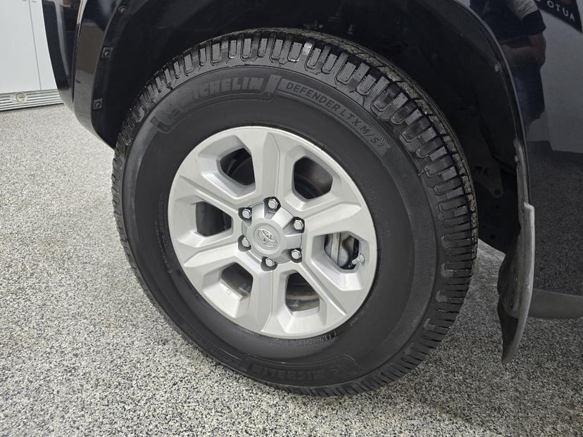 2015 TOYOTA 4Runner - Image 28