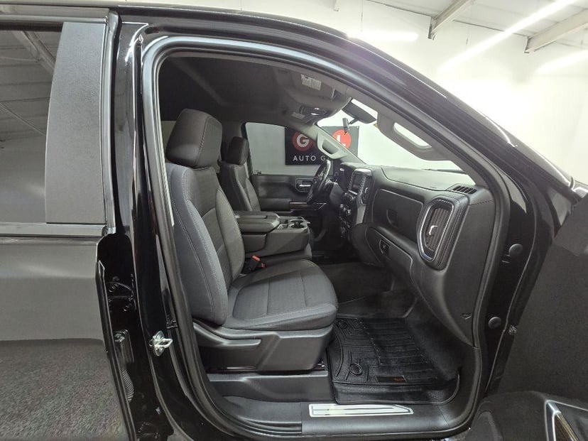 2020 CHEVROLET Silverado - Image 18