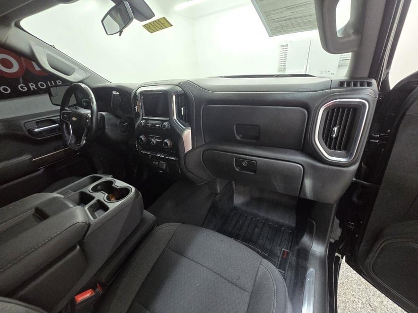 2020 CHEVROLET Silverado - Image 21
