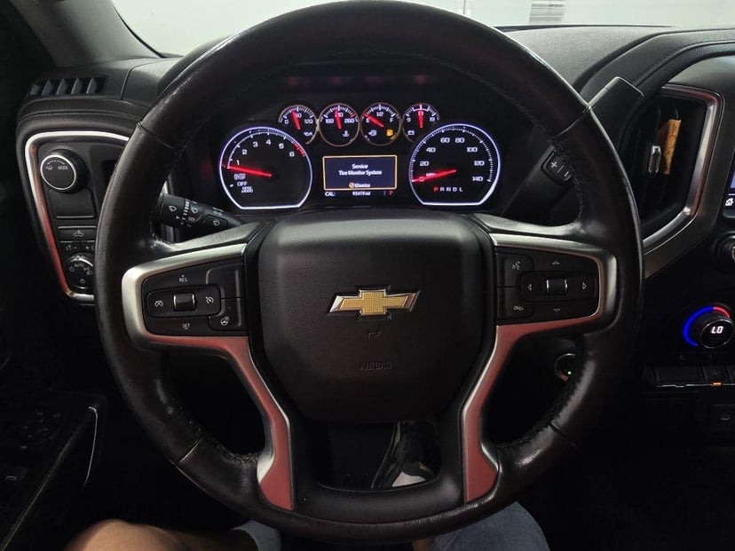 2020 CHEVROLET Silverado - Image 23