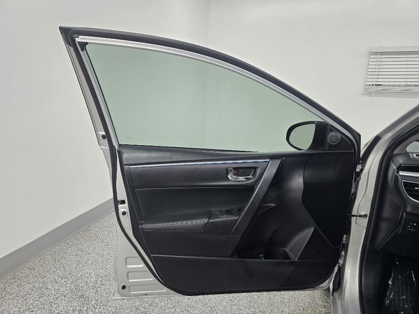 2015 TOYOTA Corolla - Image 28