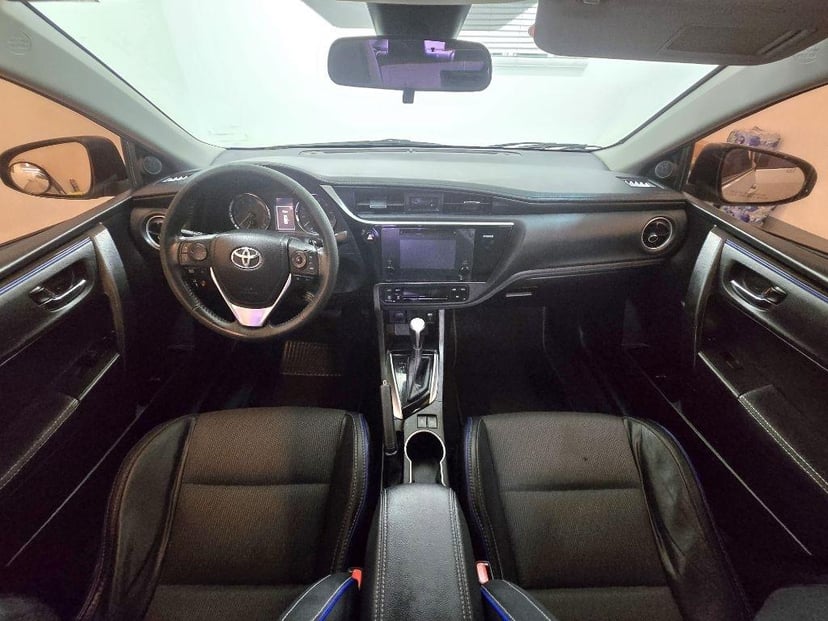 2017 TOYOTA Corolla - Image 8