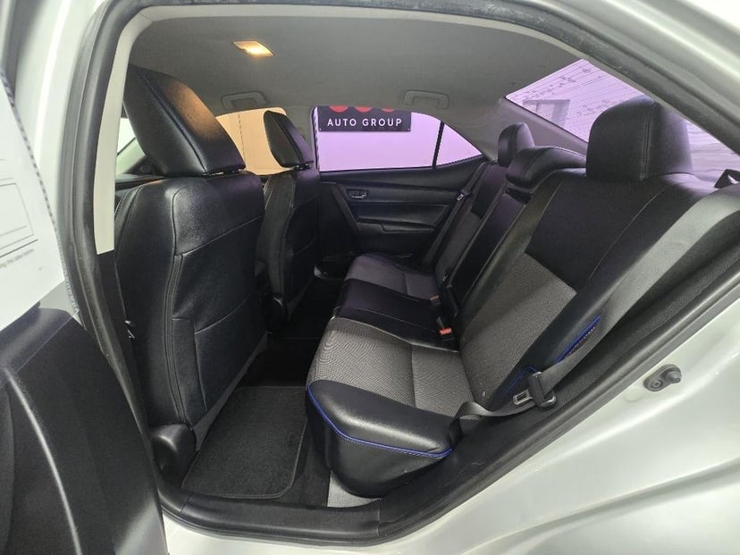 2017 TOYOTA Corolla - Image 13