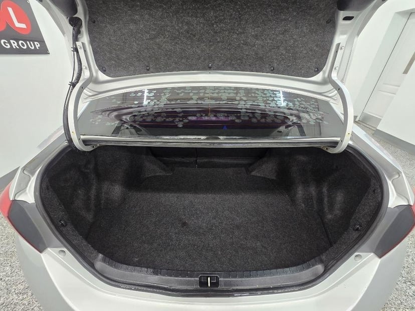 2017 TOYOTA Corolla - Image 14