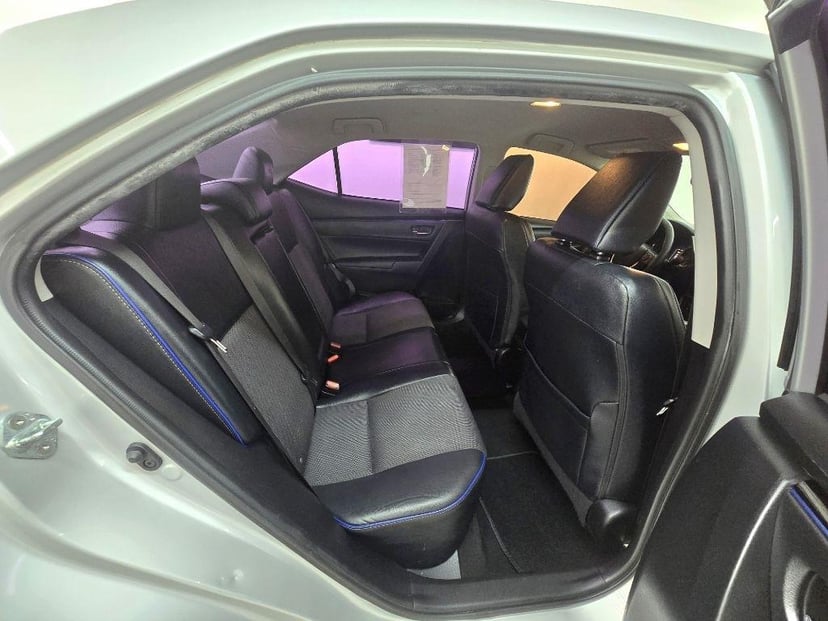 2017 TOYOTA Corolla - Image 17