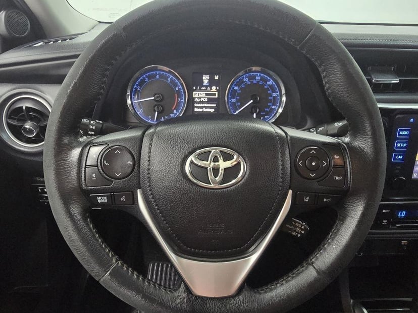 2017 TOYOTA Corolla - Image 22