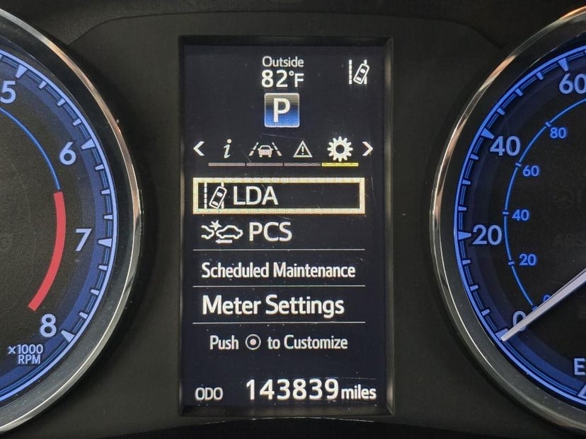 2017 TOYOTA Corolla - Image 23