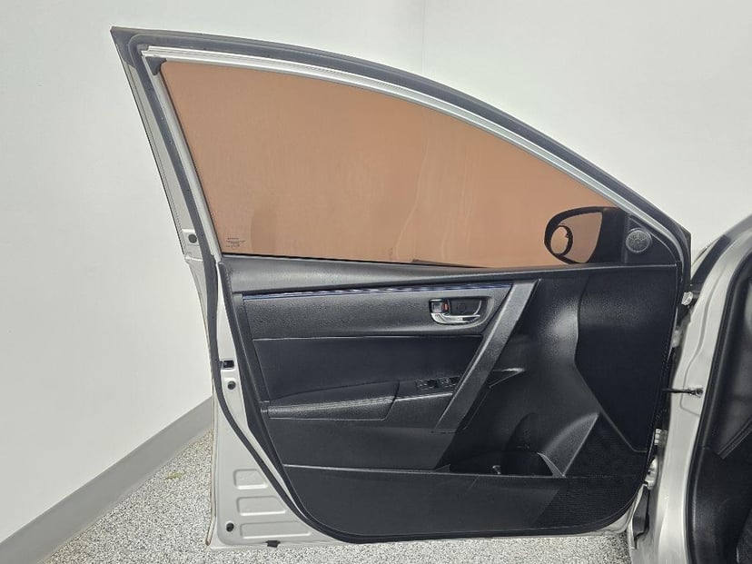 2017 TOYOTA Corolla - Image 26