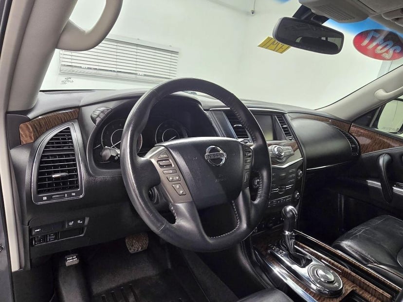 2017 NISSAN Armada - Image 13