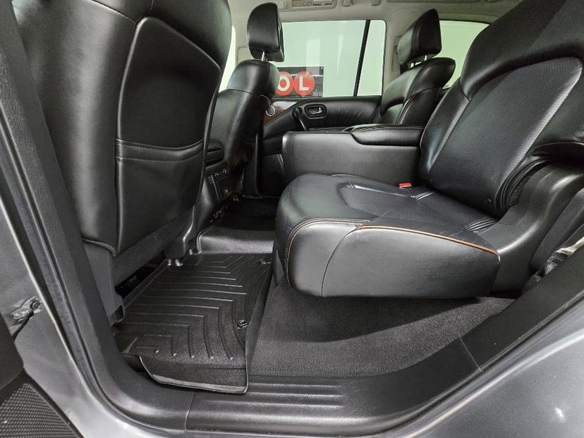 2017 NISSAN Armada - Image 17