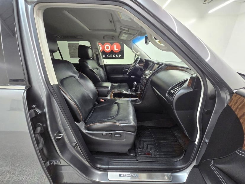 2017 NISSAN Armada - Image 23
