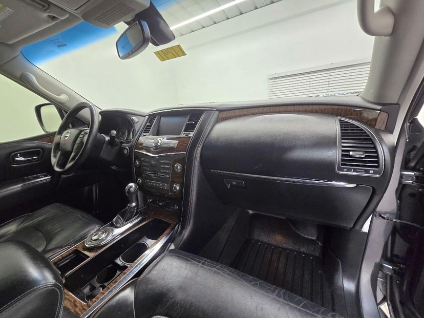 2017 NISSAN Armada - Image 24