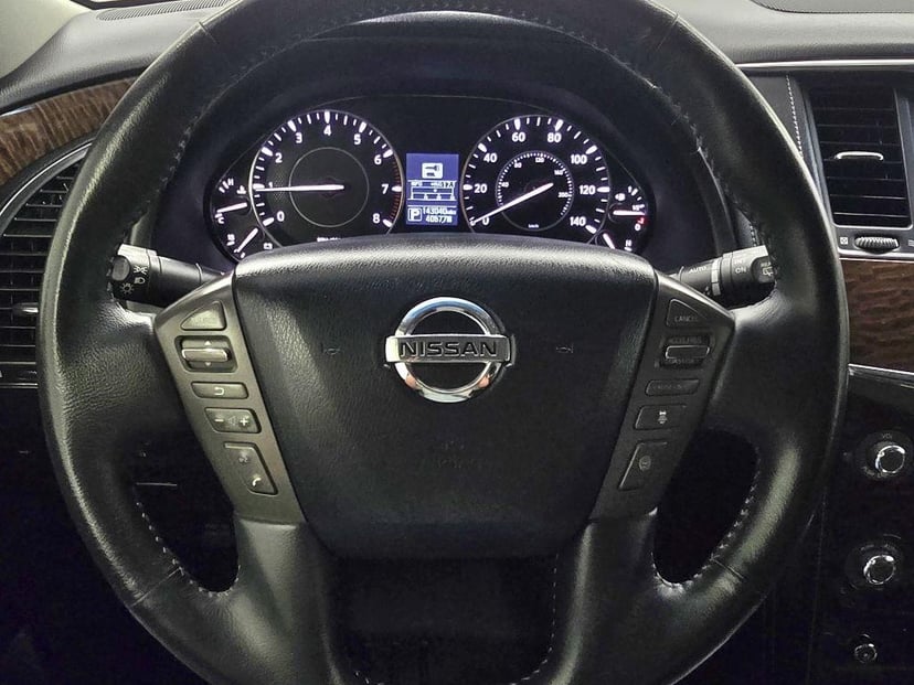 2017 NISSAN Armada - Image 25