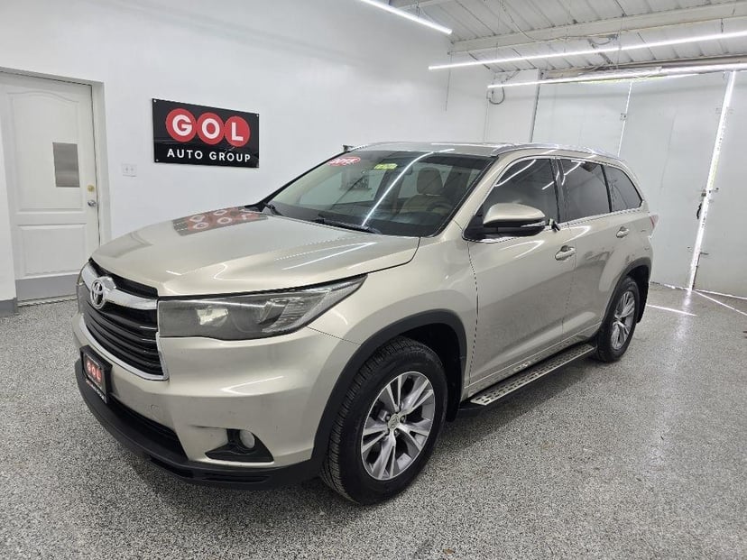 2015 TOYOTA Highlander