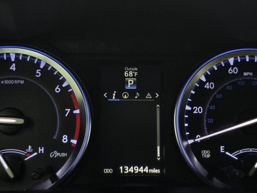 2015 TOYOTA Highlander - Image 26