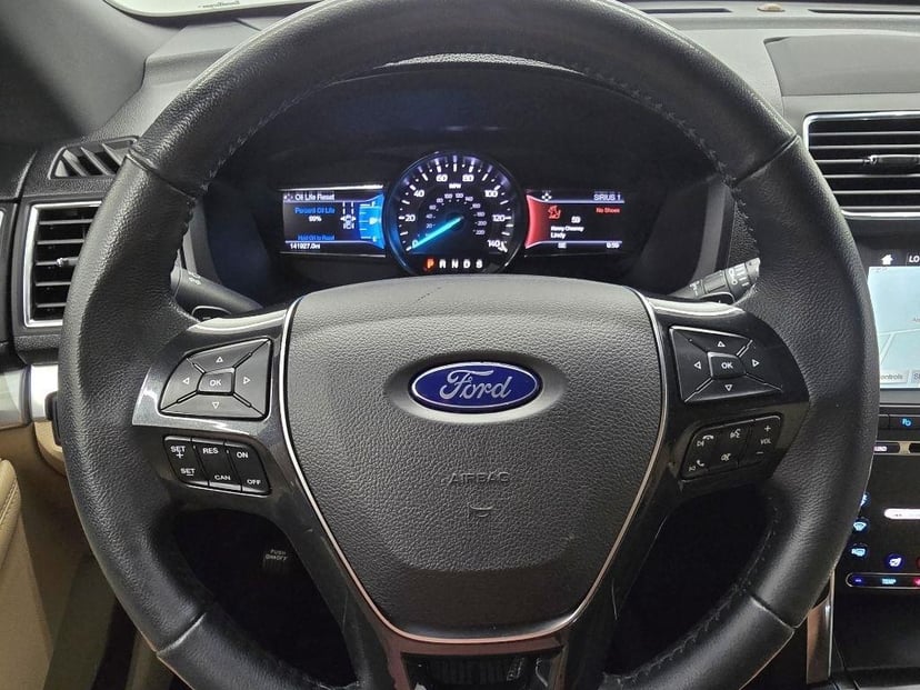 2017 FORD Explorer - Image 24