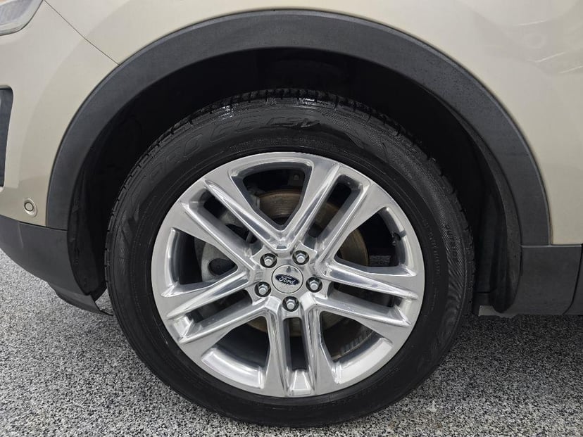 2017 FORD Explorer - Image 32