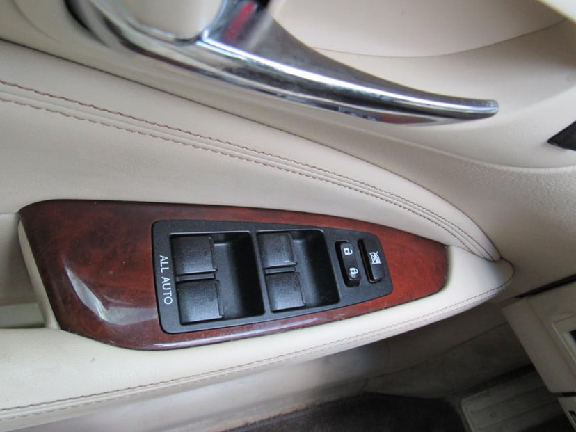 2014 LEXUS LS - Image 33