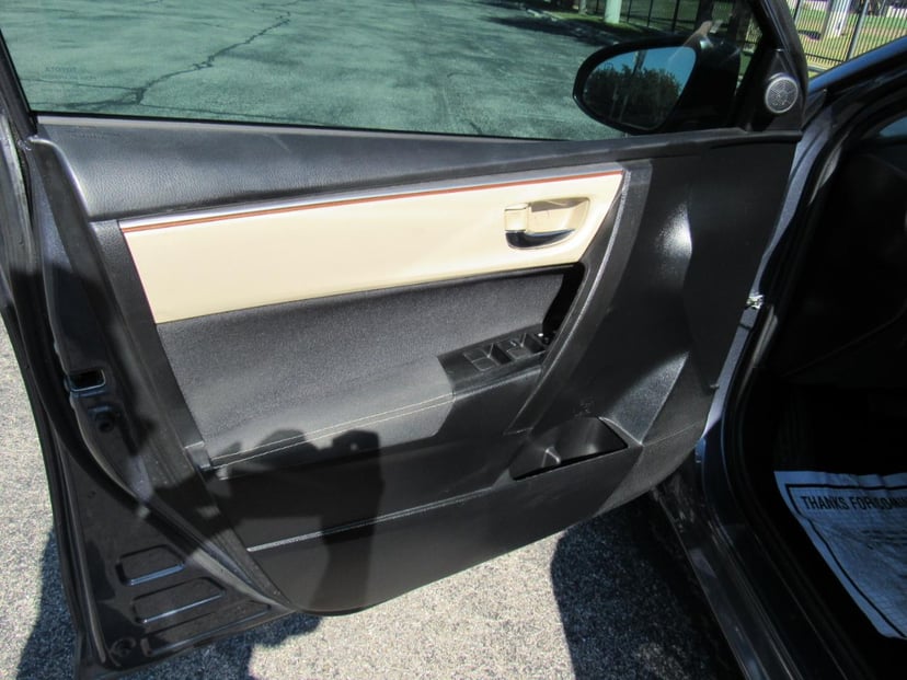 2016 TOYOTA Corolla - Image 8