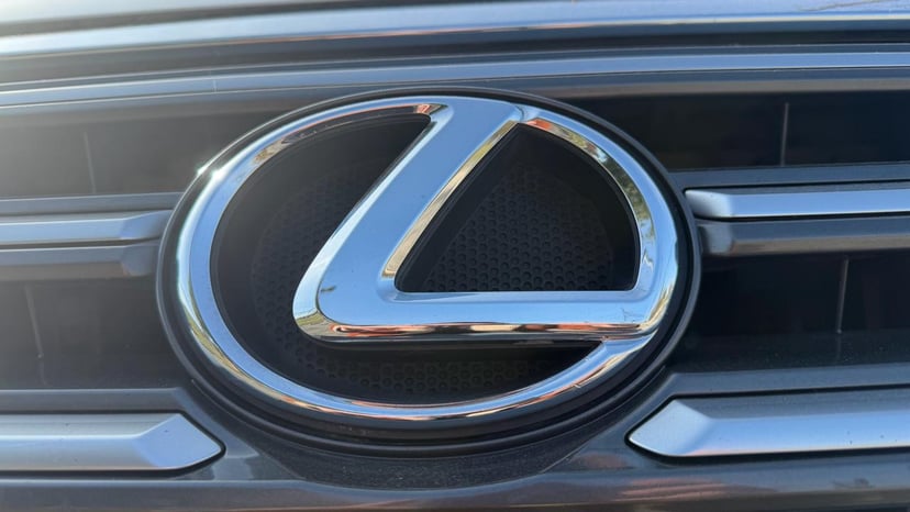 2017 LEXUS GX - Image 38
