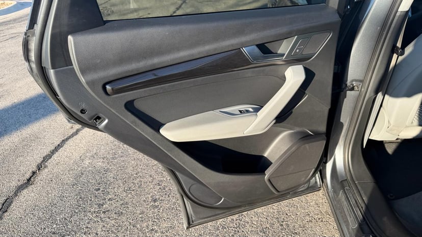 2018 AUDI Q5 - Image 11