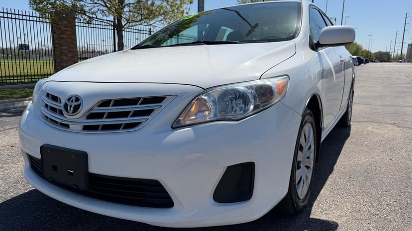 2013 TOYOTA Corolla - Image 30