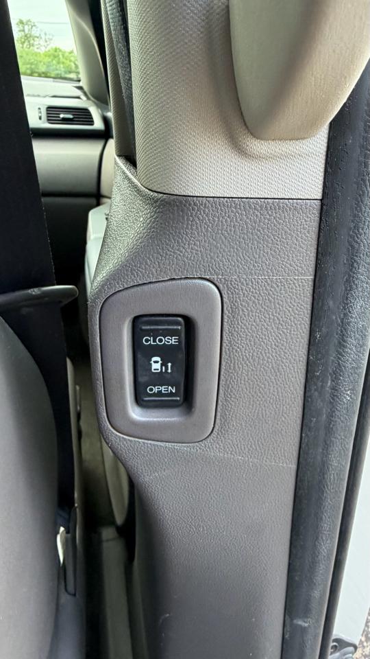 2016 HONDA Odyssey - Image 18