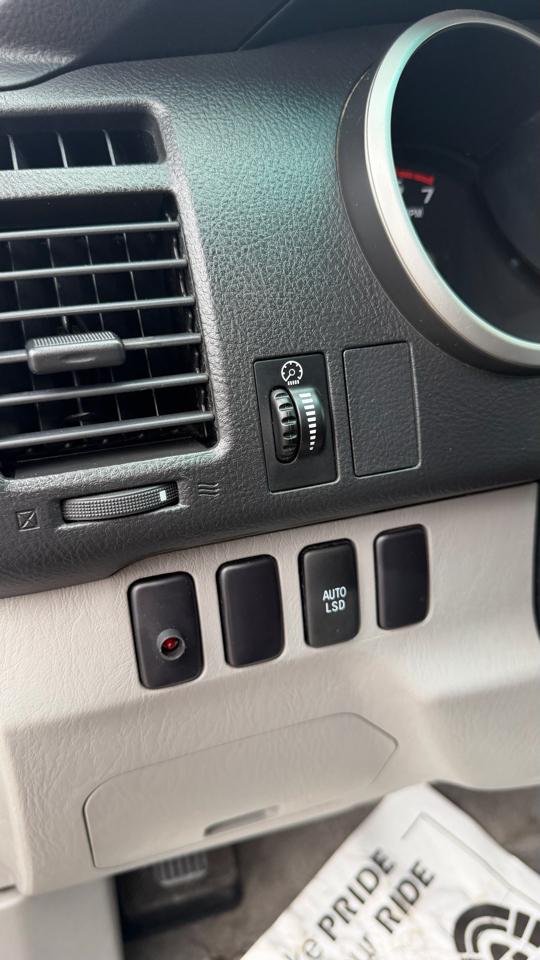 2006 TOYOTA 4Runner - Image 25