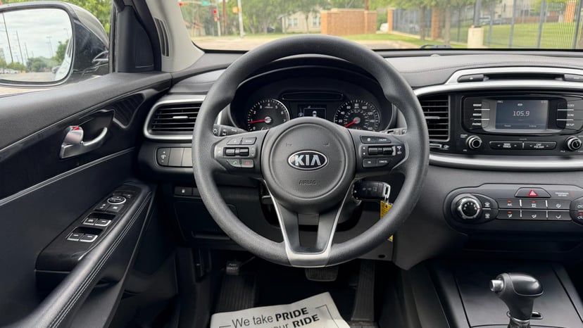 2017 KIA Sorento - Image 21