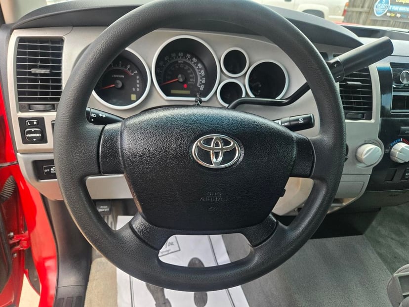2008 TOYOTA Tundra - Image 7