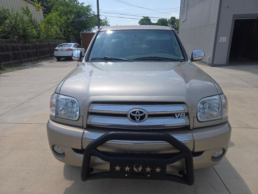2005 TOYOTA Tundra - Image 2