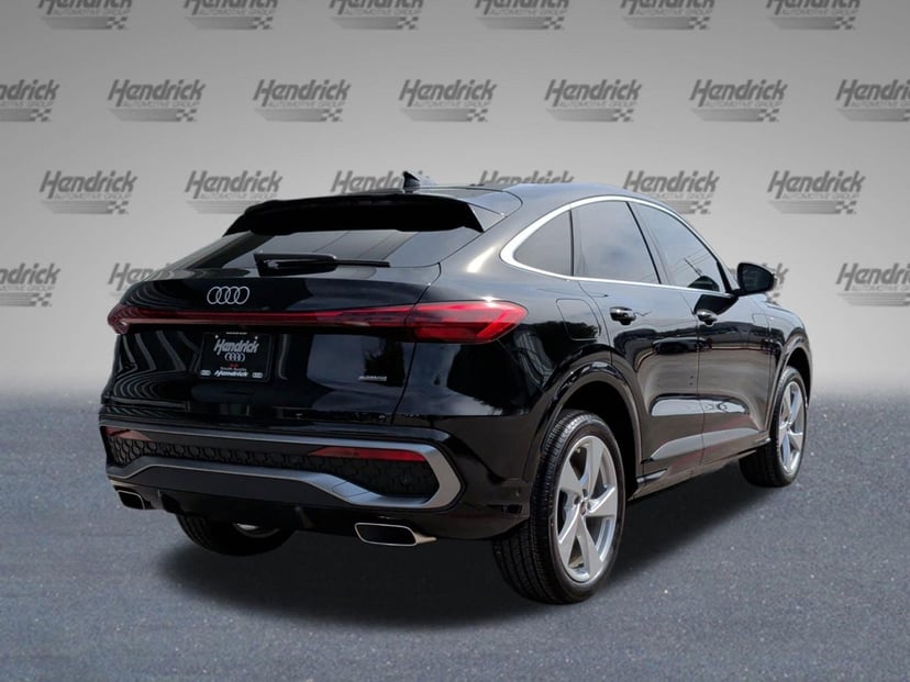 2025 Audi Q5 Sportback - Image 7