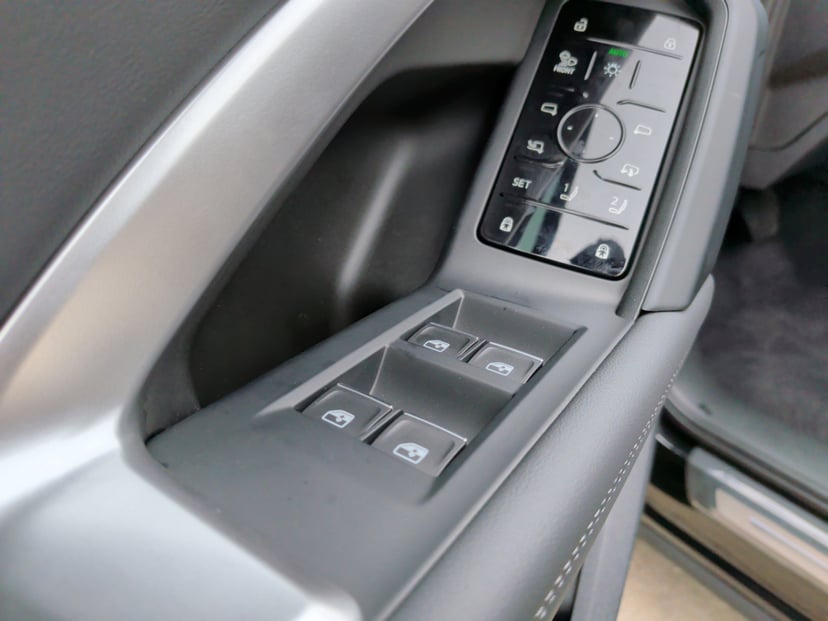 2025 Audi Q5 Sportback - Image 12