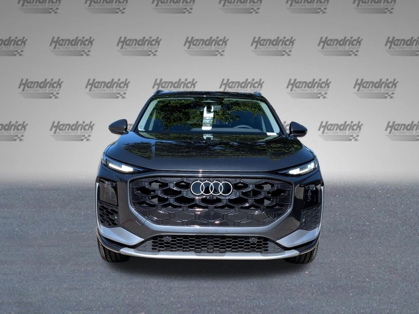 2026 Audi Q3 - Image 2