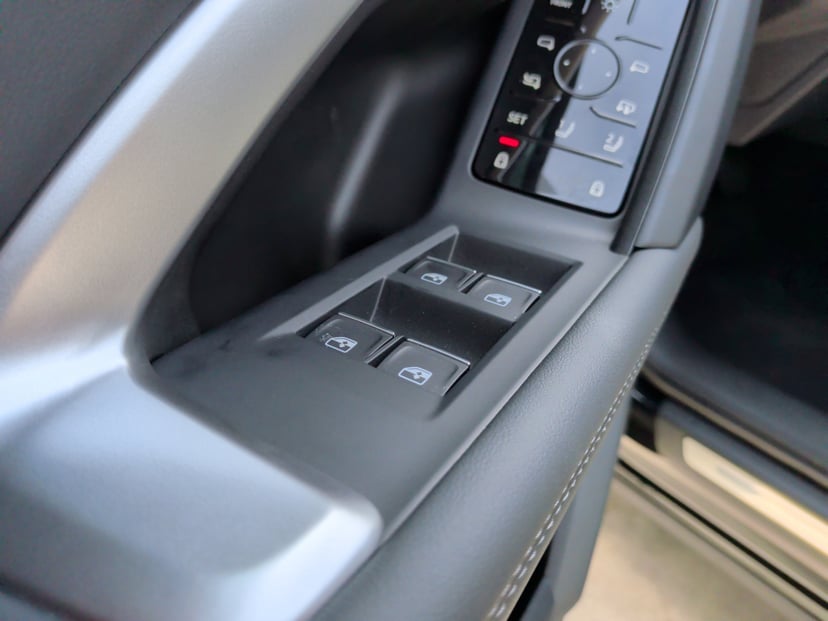 2025 Audi Q5 Sportback - Image 12