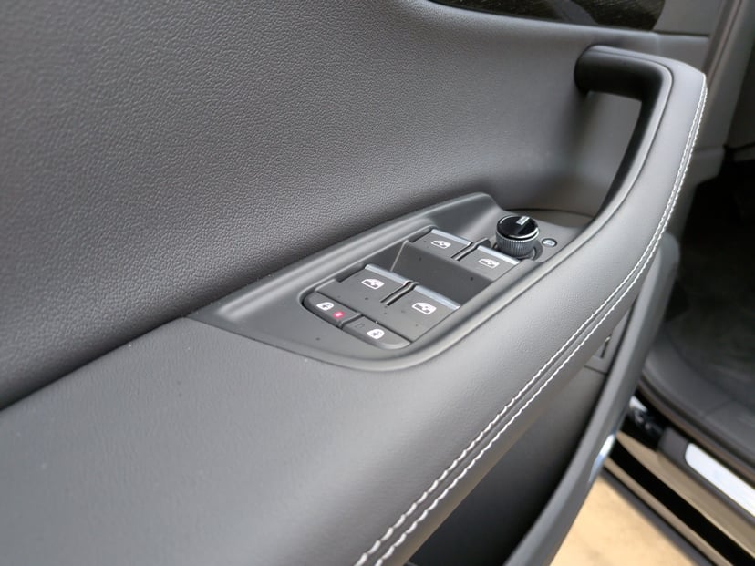2026 Audi Q7 - Image 12
