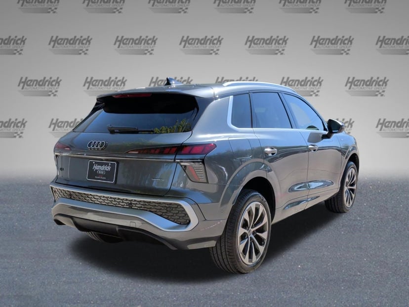 2026 Audi Q3 - Image 7