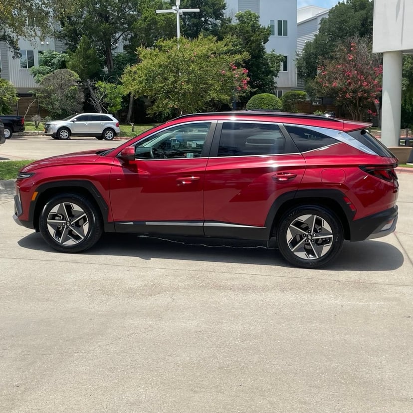 2025 Hyundai Tucson - Image 3